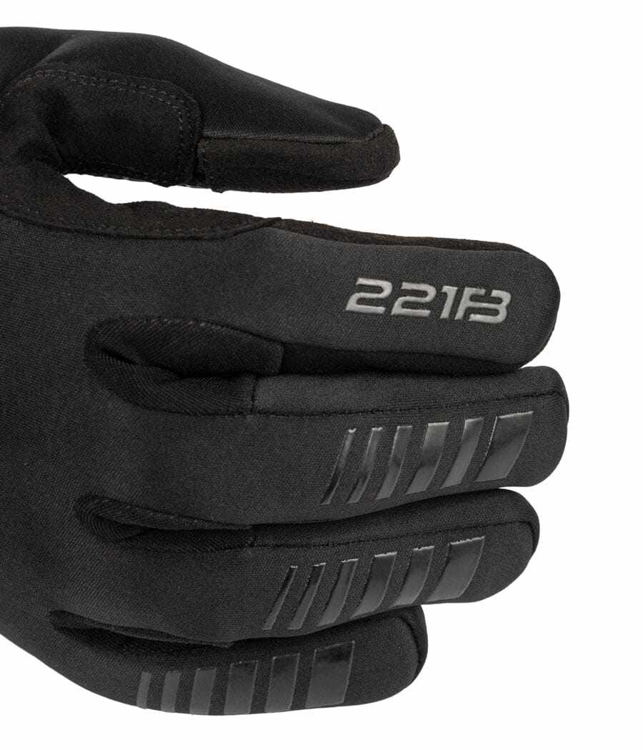 Agent Gloves 2.0 Elite with smart-touch fingertips and optimized grip.