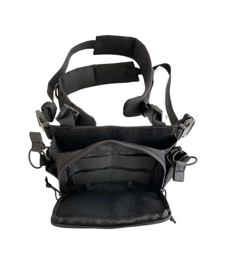 DA-1 Chest Rig with multiple compartments and padded straps for gear organization and efficient access.