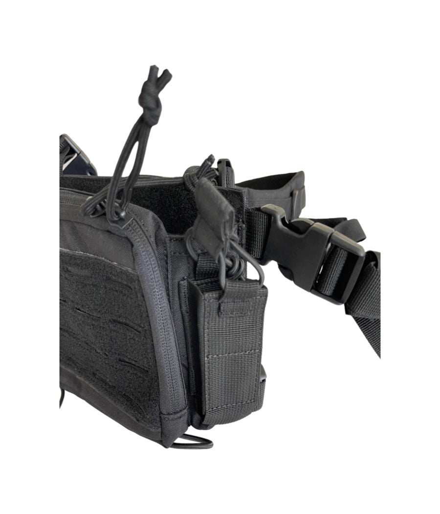 DA-1 Chest Rig with modular compartments and MOLLE panel.