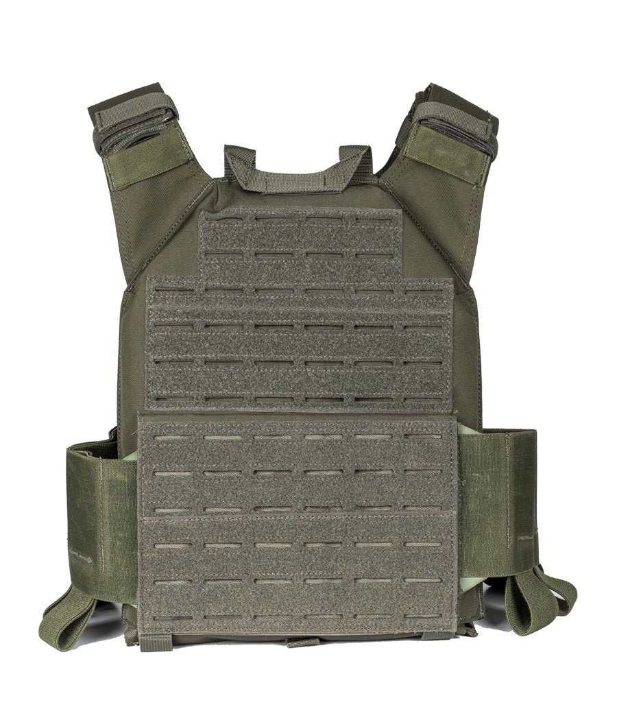 QRF Low Visibility Minimalist Plate Carrier with ultra-low profile design and integrated mag pouches.