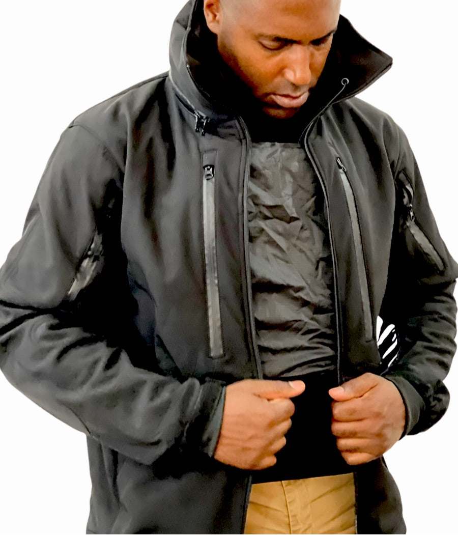 Tradecraft Tactical Jacket 2.0 with bulletproof protection and multiple functional pockets.